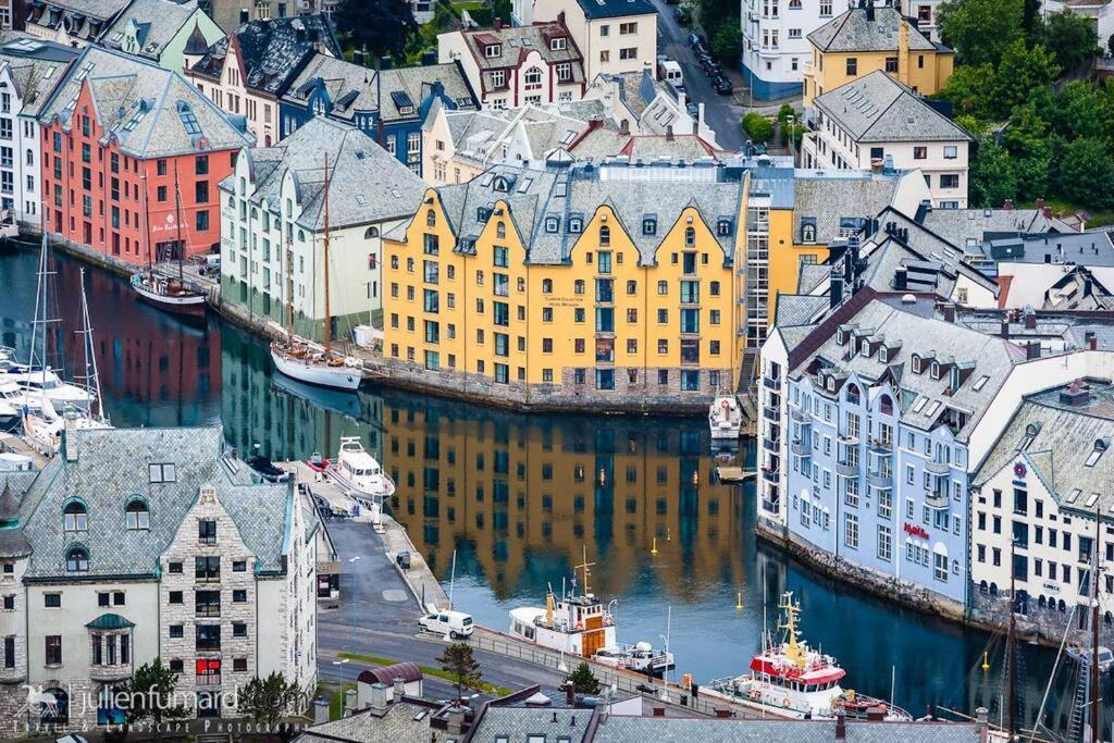 Leilighet I Hjertet Av Sunnmore! Sykkylven Exterior foto